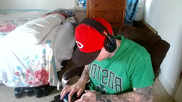 daddy_kane8--- - DADDY_KANE8---'s free webcam - UK Sex Cams