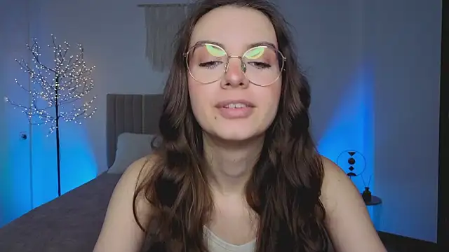 real_cutie1 (F teen) - birthday present