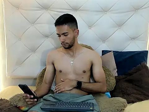 maicolparker_ (M young) - Show anal and cum🔥