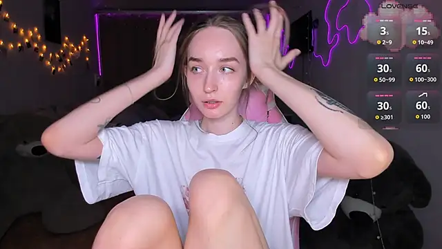 moondust - MoonDust's free webcam - UK Sex Cams