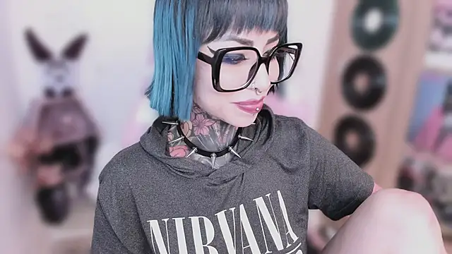 shes_creepy - Shes_creepy's free webcam - UK Sex Cams