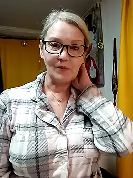 irinamaux (F mature) - make me happy