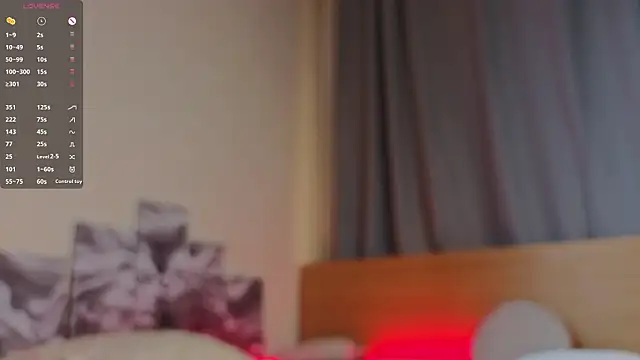 ottilieburruss (F teen) - TEASE WITH NIPPLES