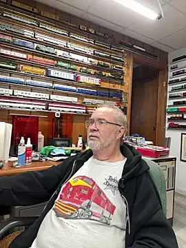 jcaspen (M grandpa) - 10000 token for medical bill