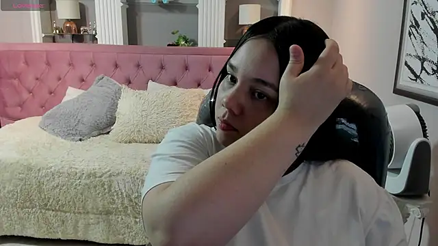 _chelsea_24 (F young) - Oil in my big ass♥