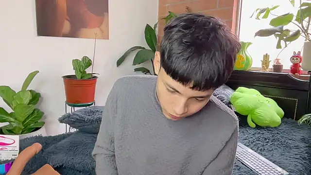 Andy_Belier23's live cam