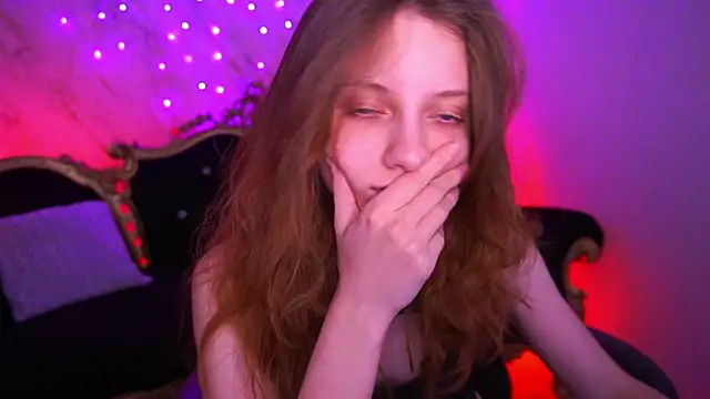 cuteefoxy - CuteeFoxy's free webcam