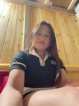 phungtiti - Phungtiti's free webcam - UK Sex Cams