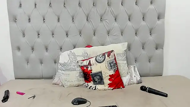 darkbubble_xx (F teen) - make a girl happy