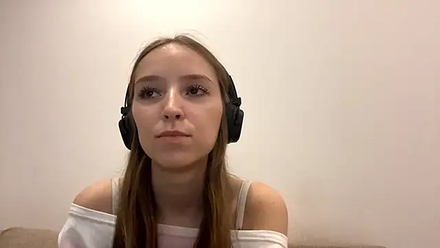 TanjaBrounson webcam