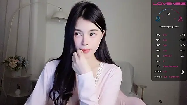 lvy-w live cam profile