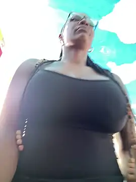 Bustykeyla live sex cam