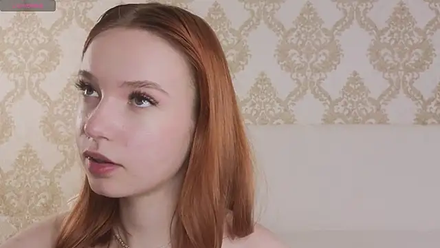 foxy_bloomm (F teen) - sexy riding a pillow