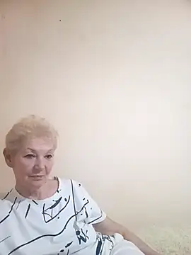 Webcam Model (Calypso-Loove)  is live.Free join now!