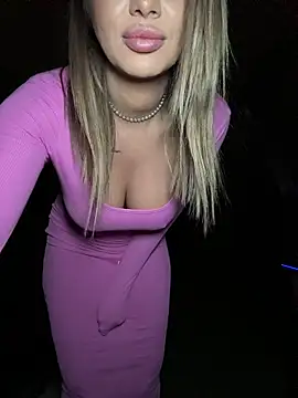 kirstievegas (F young) - Suck dildo😈🎁last tip