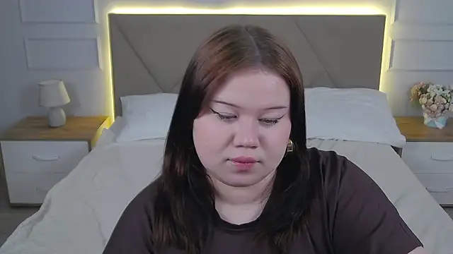 evanova_ - EvaNova_'s free webcam - UK Sex Cams