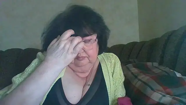 milasky5303 - MilaSky5303's free webcam