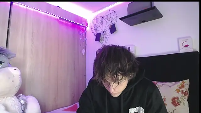 santiago_kiler - Santiago_kiler's free webcam - UK Sex Cams