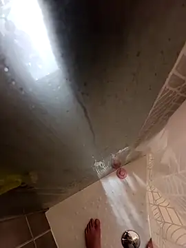 kirikou0644 (M young) - Éjaculation lieux insolites