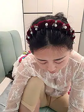 美女zzdd999在线直播