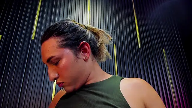 TomLondon_ live sex cam