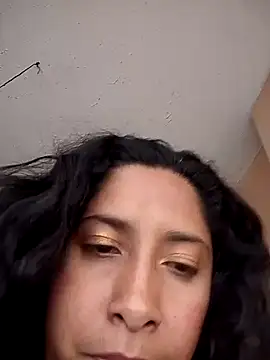 Webcam Model (hotaniani)  is live.Free join now!