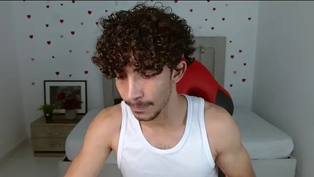 caius_fox (M young) - full naked + oil in my body