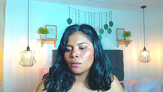 emma_hassani (F young) - LOOK NIPPLES WITH MILK