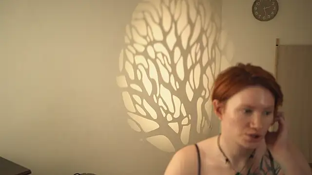 valeriaraw - Valeriaraw's free webcam - UK Sex Cams