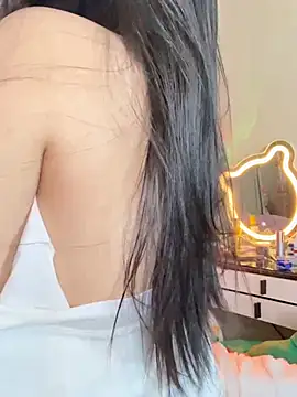 Webcam Model (-LaZy-)  is live.Free join now!