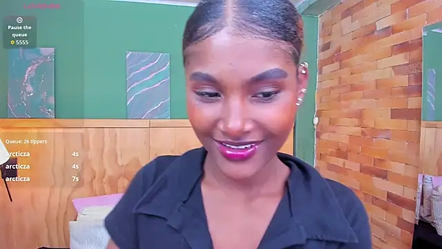 halleylorens - Halleylorens's free webcam - UK Sex Cams