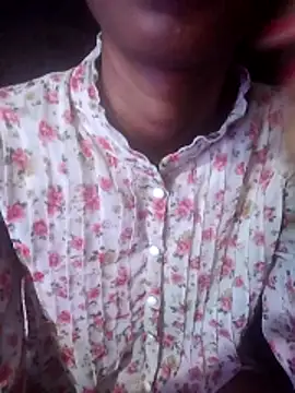 Webcam Model (BunnyBloom25)  is live.Free join now!