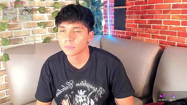 Thiago_Kozak live sex cam