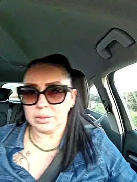 sexy-zoe (F milf) - squirt + masturbacion Natur