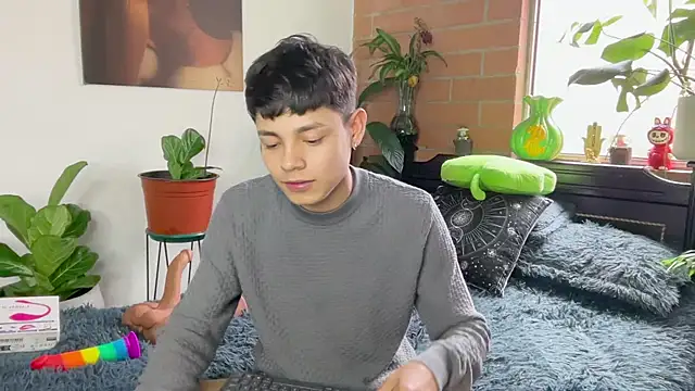 Andy_Belier23's live cam