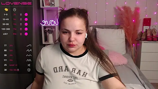 crazyy_girl_ - Crazyy_girl_'s free webcam - UK Sex Cams