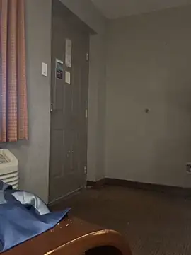 Stressreliever82 live sex cam