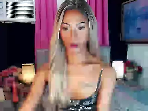 tarah_mc_actressex (T teen) - I want to feel your love and support