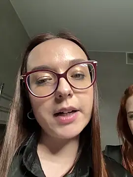 redheadqueen_ (Ask my age) - TWERK + CUM ON ASS + PHOTO