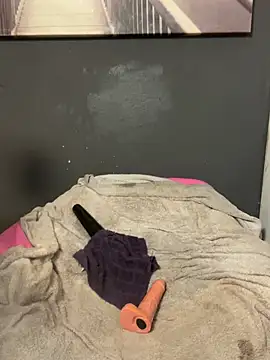 Webcam Model (SEXaddictCANDY10)  is live.Free join now!