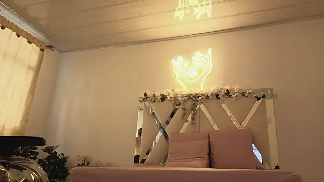 zury_tay - ZURY_TAY's free webcam - UK Sex Cams