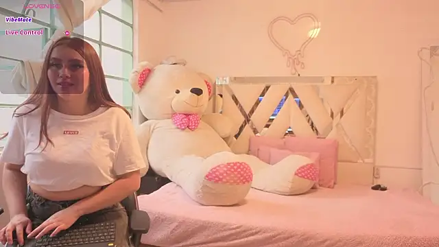 sabriina_tay - SABRIINA_TAY's free webcam - UK Sex Cams