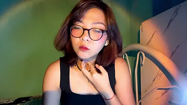 urhottie_lottie - Urhottie_lottie's free webcam - UK Sex Cams