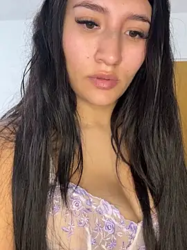sexyedith09 (F young) - Baile sensual con lencería🔥