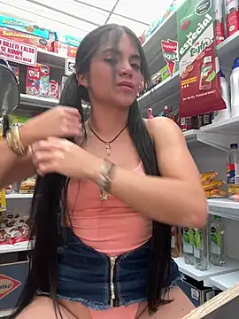 Webcam Model (PamelaJonsom_)  is live.Free join now!