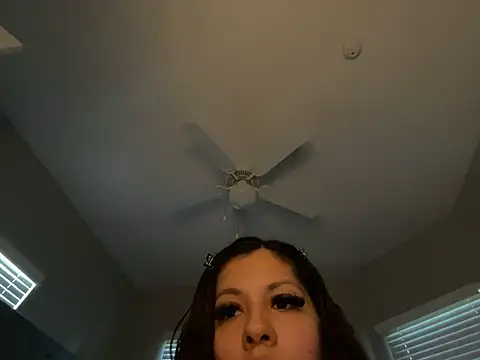 Webcam Model (Sexyteengabi)  is live.Free join now!