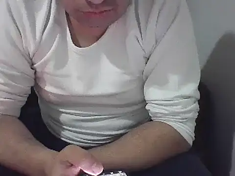 yakisiklisikici - YakisikliSikici's free webcam - UK Sex Cams