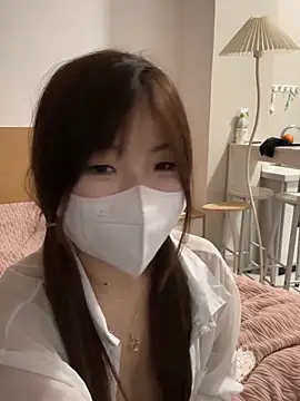 美女_xiaoxinxin_在线直播