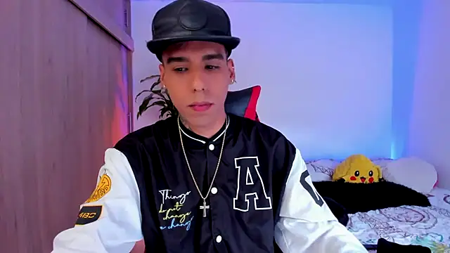 Damianwhite live sex cam