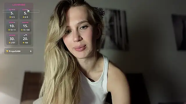 lluna_drug - Lluna_drug's free webcam - UK Sex Cams